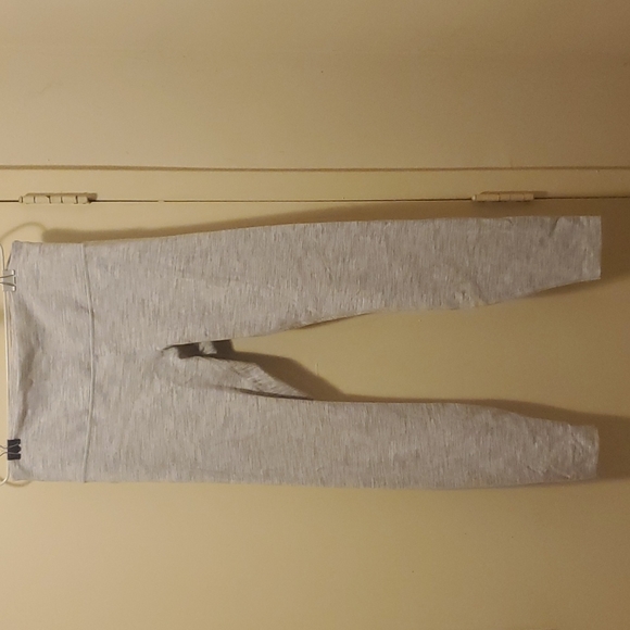 Lululemon Women's Leggings - Picture 2 of 7